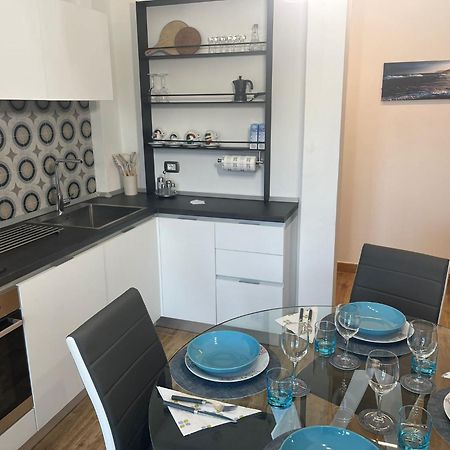 Апартаменты Lombardo'S Family - Free Private Parking 700M From The Station! Специя Экстерьер фото
