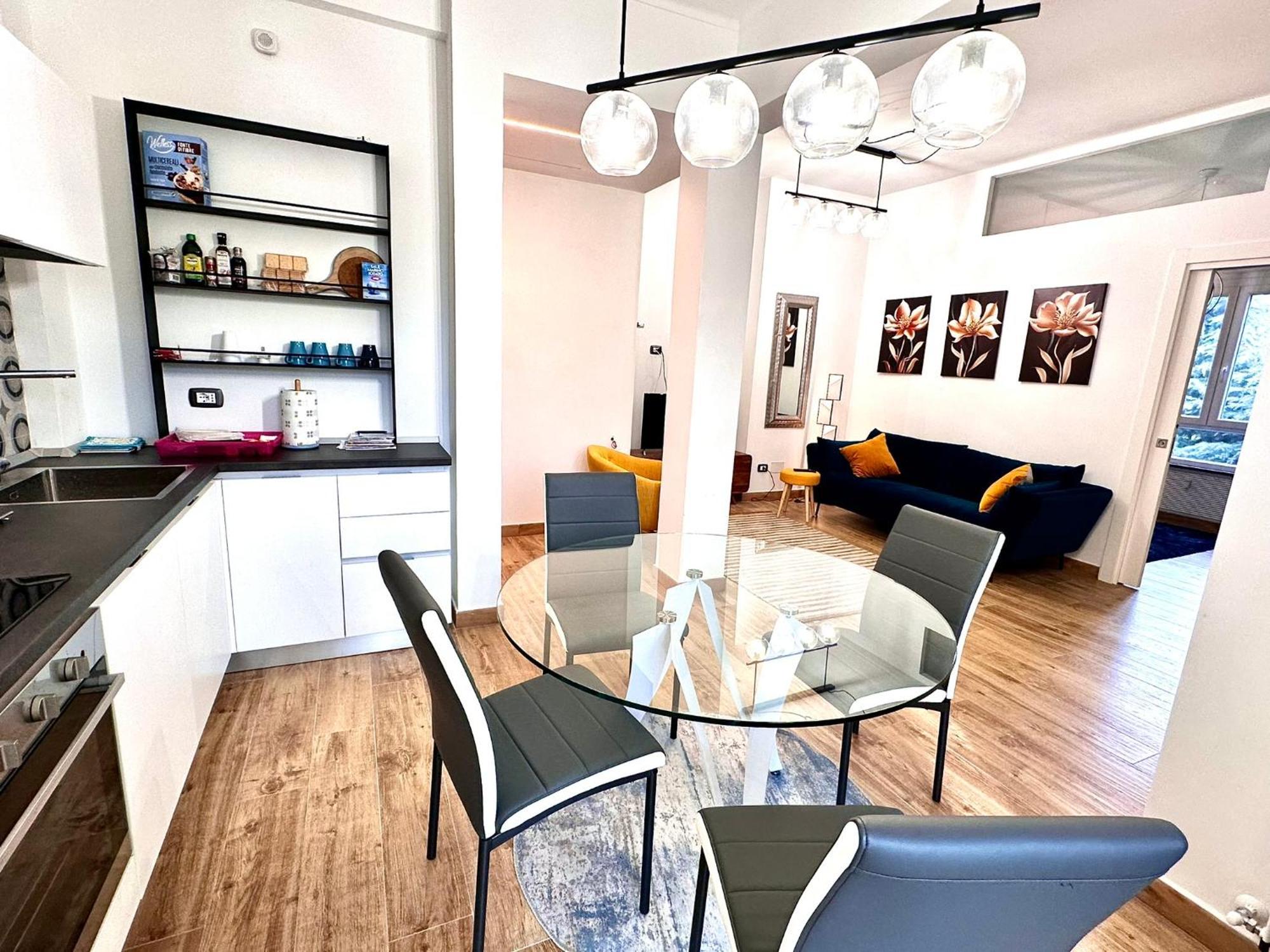 Апартаменты Lombardo'S Family - Free Private Parking 700M From The Station! Специя Экстерьер фото